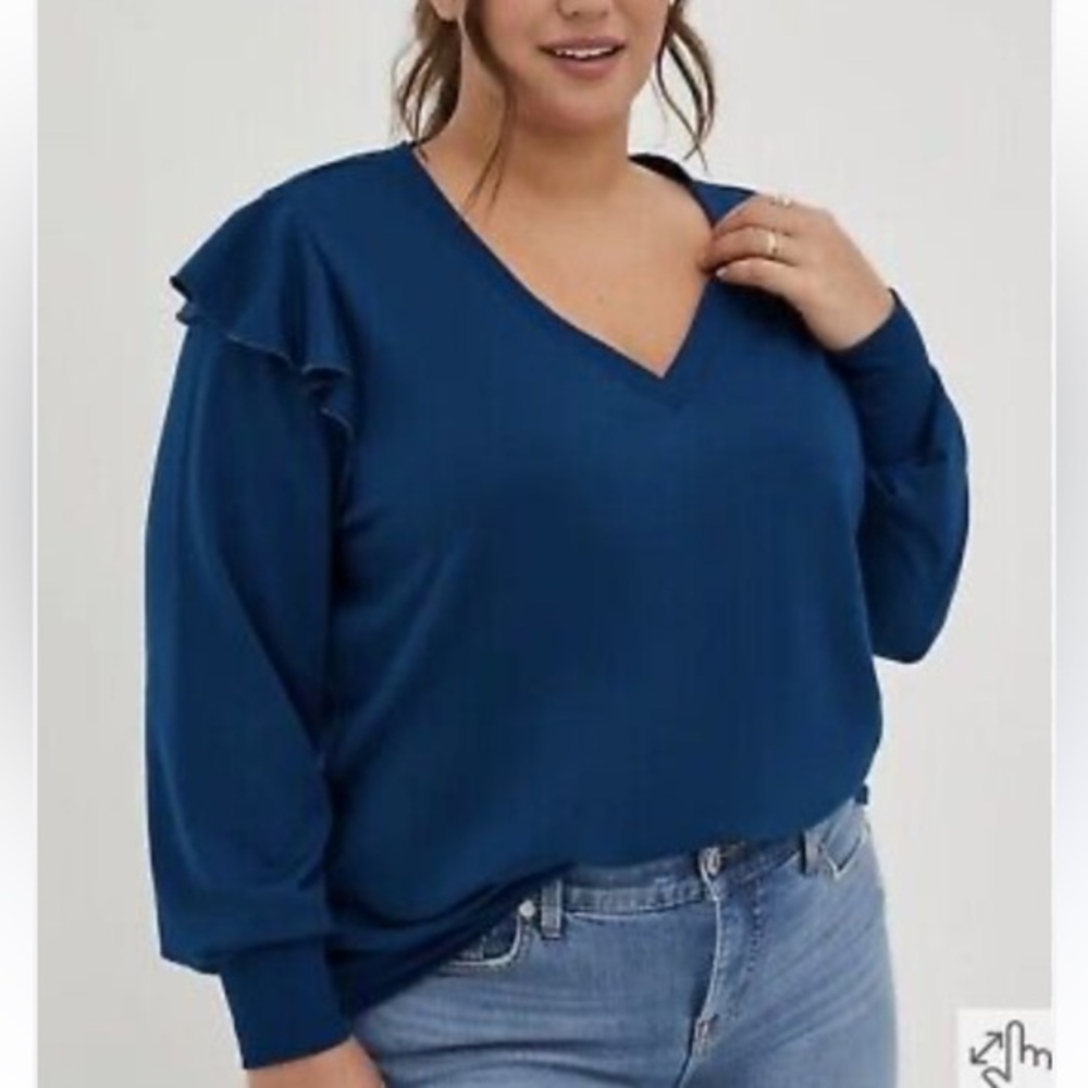 Torrid Top Size 00 Womens Popover Stretch Pullover Ruffle Sleeve